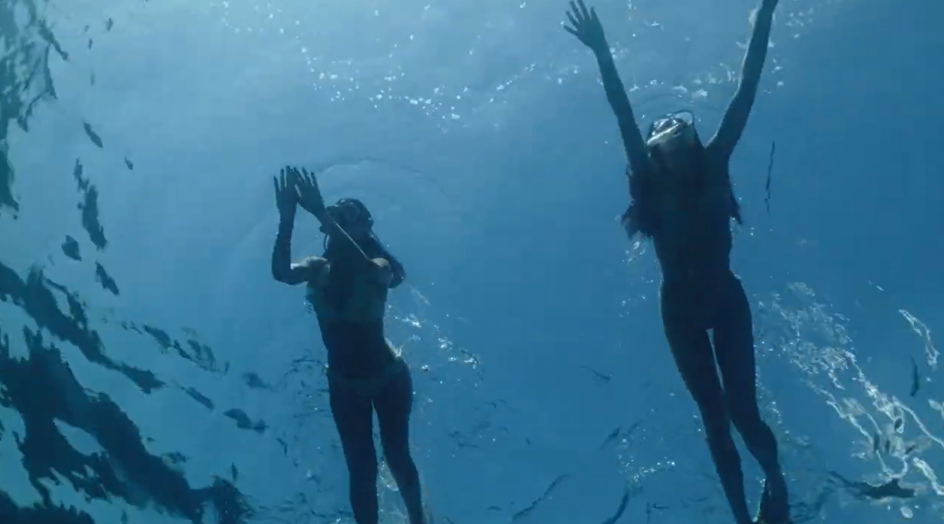 Yacht Mischievous passengers swimming and snorkeling